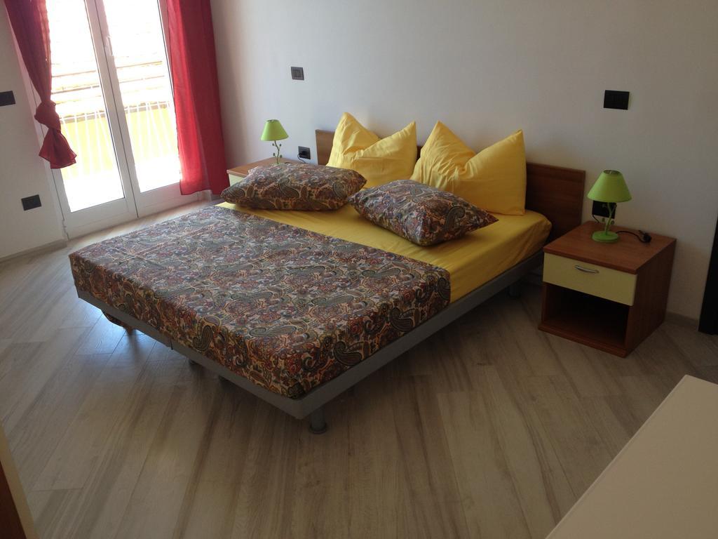 Best Lavagna Apartment Bilik gambar