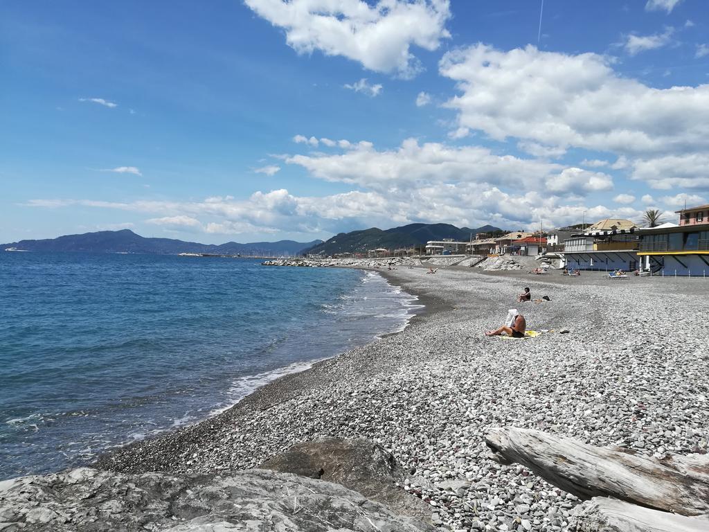 Best Lavagna Apartment Luaran gambar