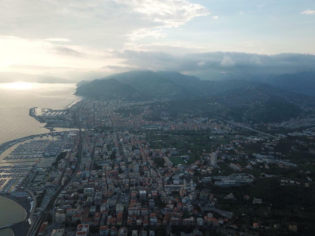 Best Lavagna Apartment Luaran gambar